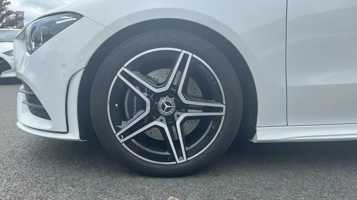 2023-mercedes-benz-cla-13-cla-200-amg-line-premium-coupe-4d-big-17
