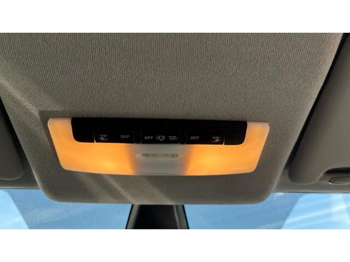 2021-nissan-micra-10-ig-t-acenta-big-28