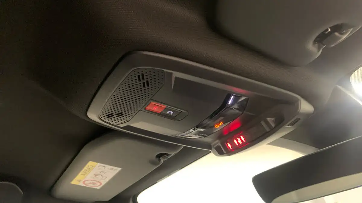 2024-peugeot-208-e-gt-156ps-51kwh-big-36