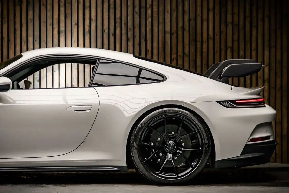 2024-porsche-911-40-gt3-pdk-big-17