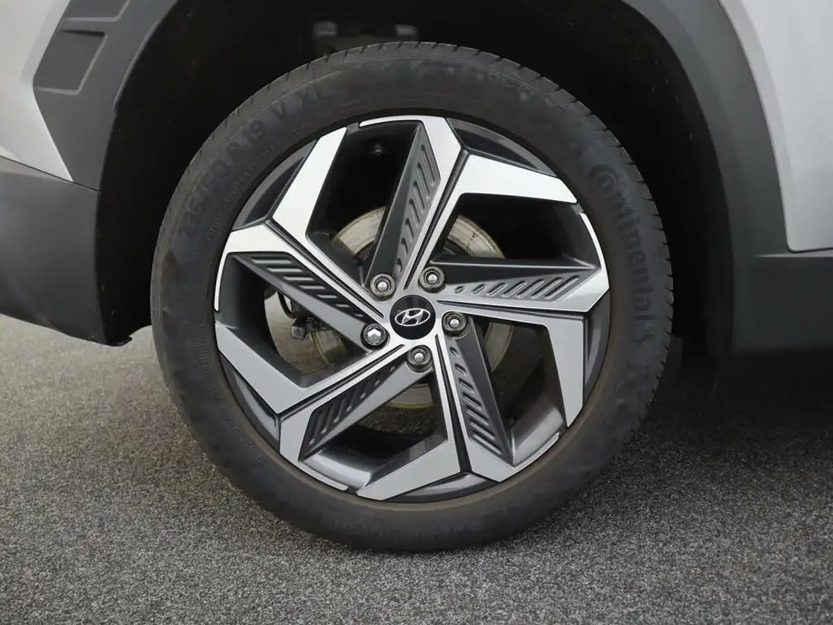 2024-hyundai-tucson-16-t-gdi-ultimate-150ps-big-6