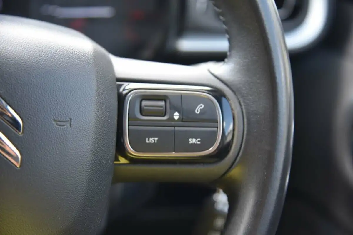 2021-citroen-c3-12-puretech-flair-83ps-big-28
