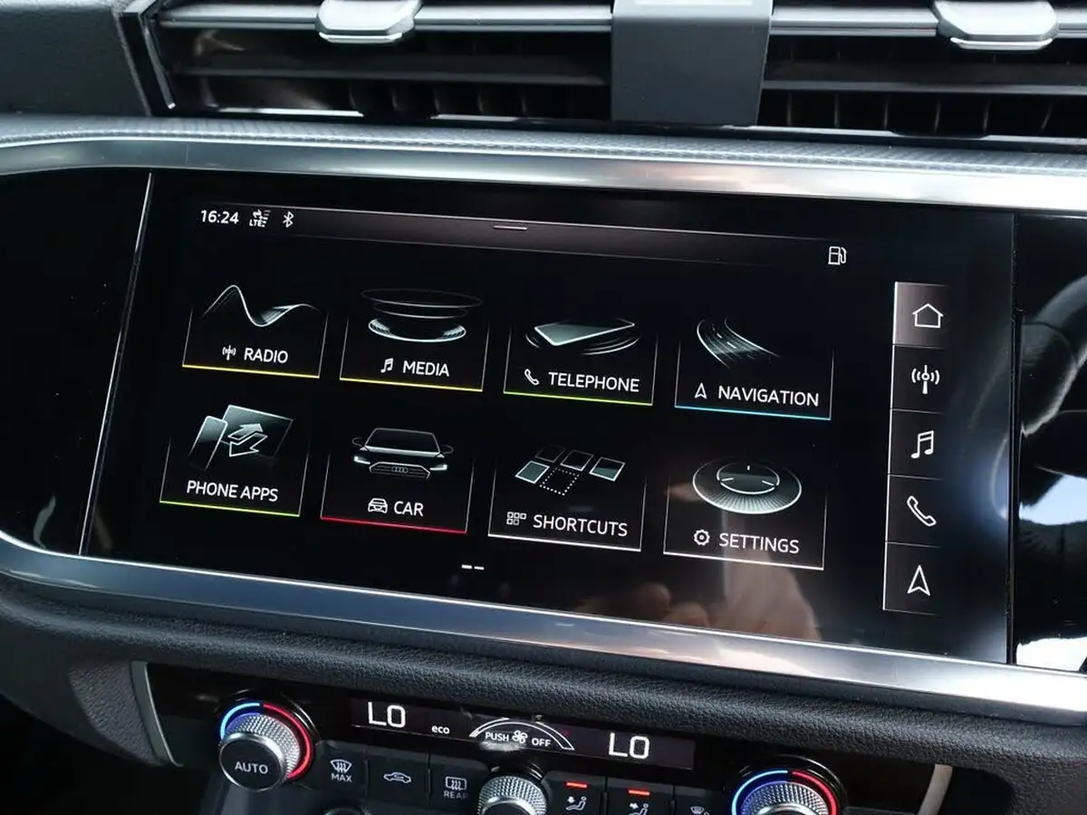 2019-audi-q3-20-45-tfsi-s-line-station-wagon-big-17