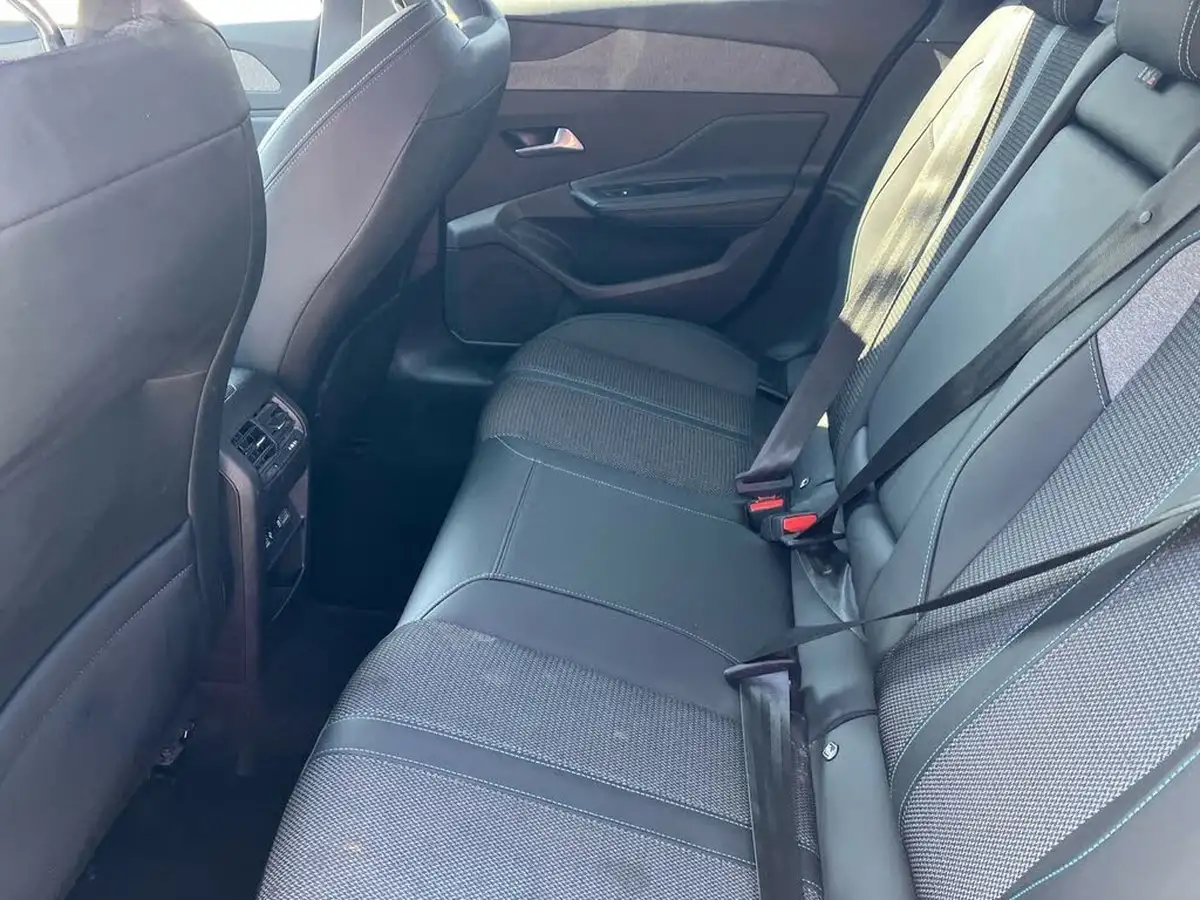 2022-peugeot-308-sw-12-puretech-allure-premium-station-wagon-eat8-big-21