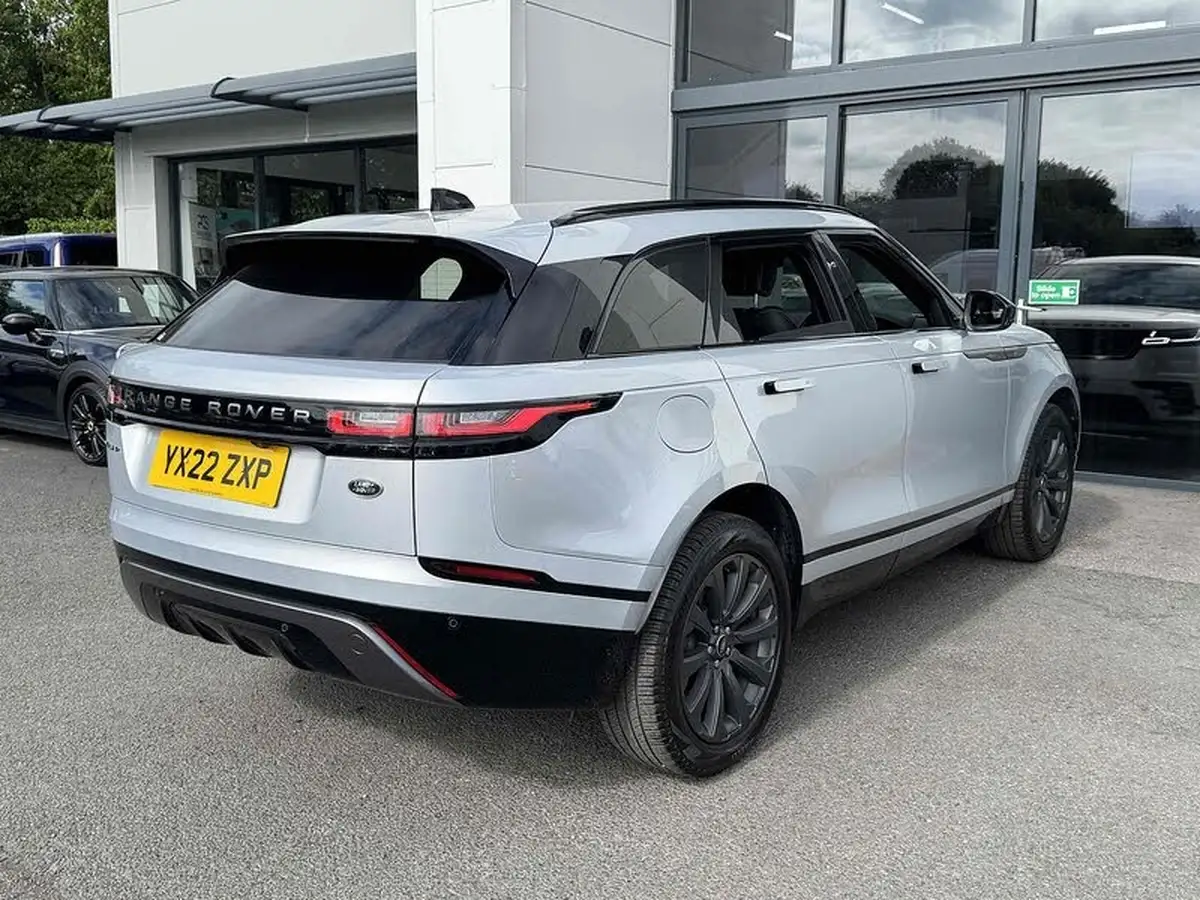 2022-land-rover-range-rover-velar-20-d200-r-dynamic-se-big-14