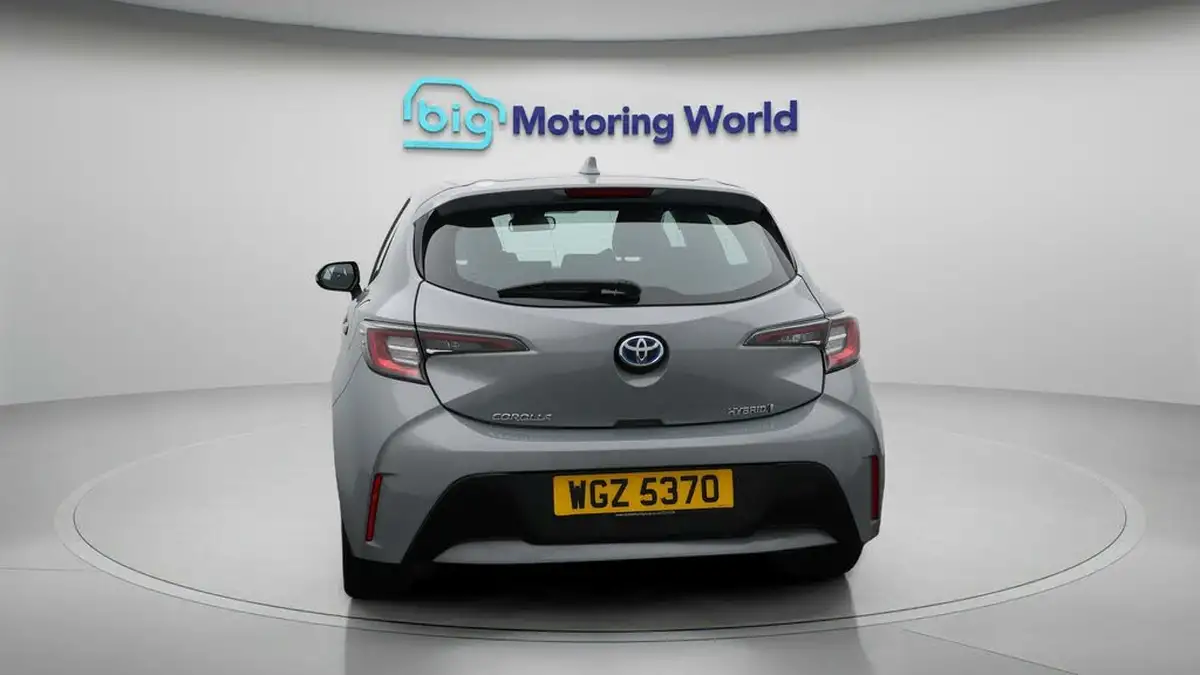 2022-toyota-corolla-18-vvt-i-icon-120bhp-trk-hatchback-5d-big-6