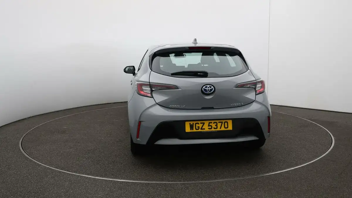 2022-toyota-corolla-18-vvt-i-icon-120bhp-trk-hatchback-5d-big-50