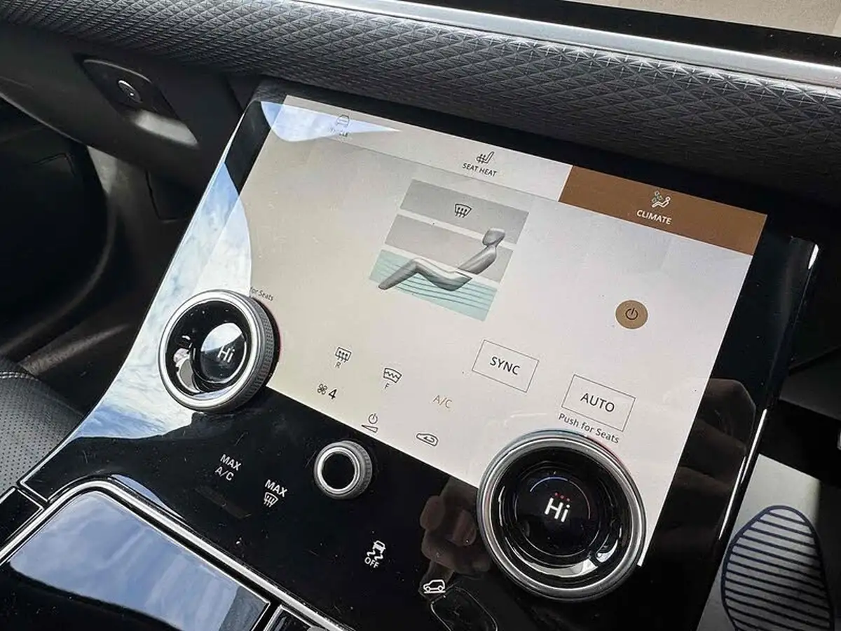 2022-land-rover-range-rover-velar-20-d200-r-dynamic-se-big-38