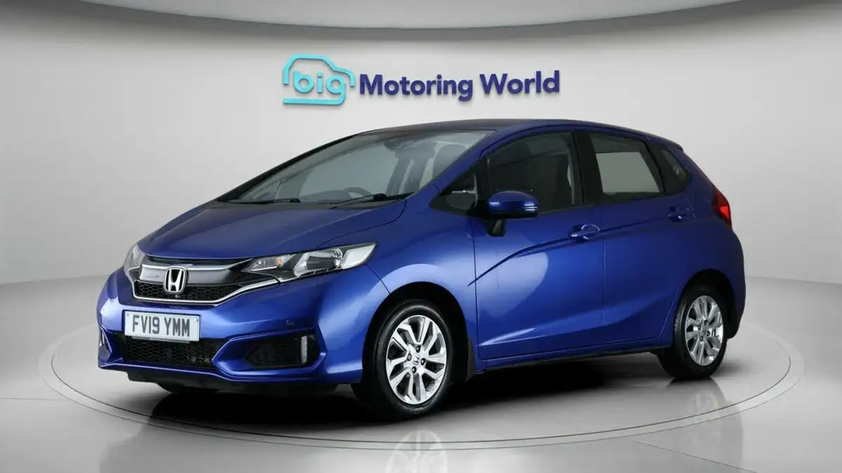 2019-honda-jazz-13-i-vtec-se-big-3