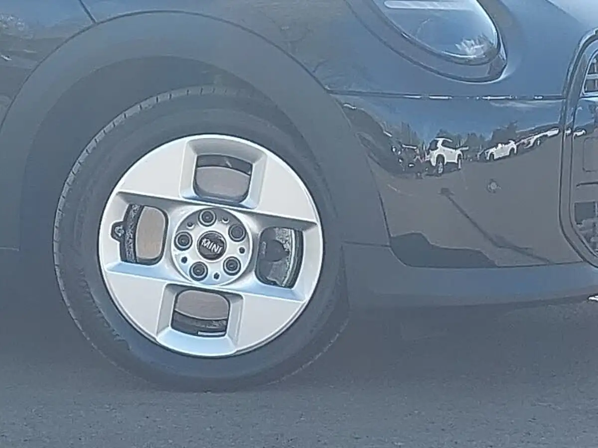 2024-mini-cooper-15-cooper-c-classic-3d-big-8