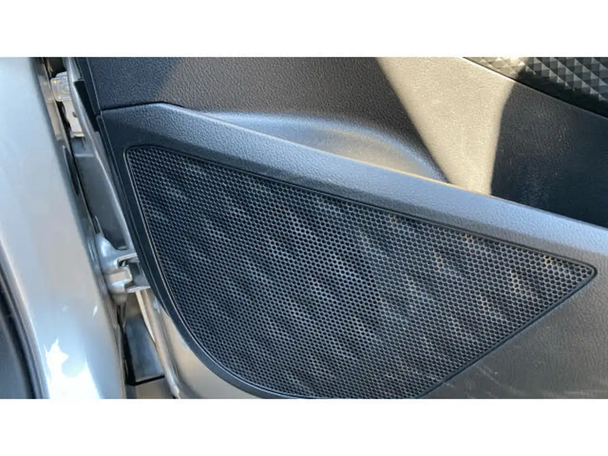2023-toyota-c-hr-18-vvt-i-gr-sport-big-32