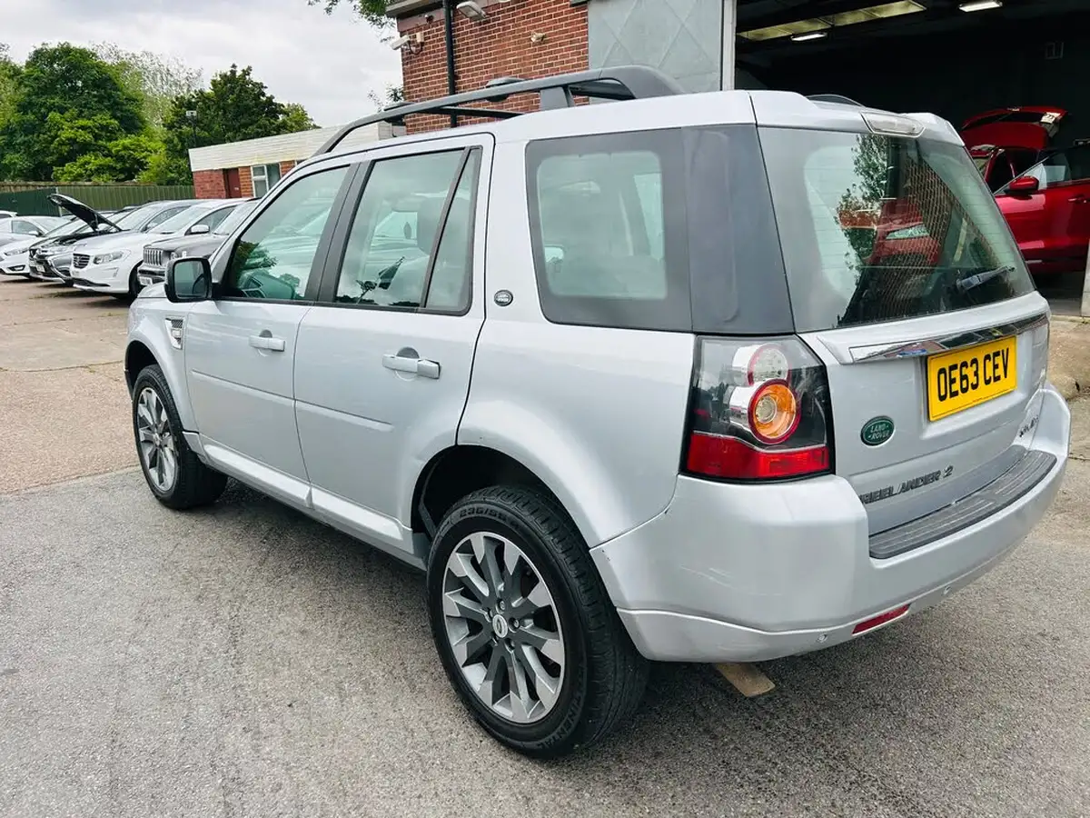 2013-land-rover-freelander-2-22sd4-hse-lux-big-5