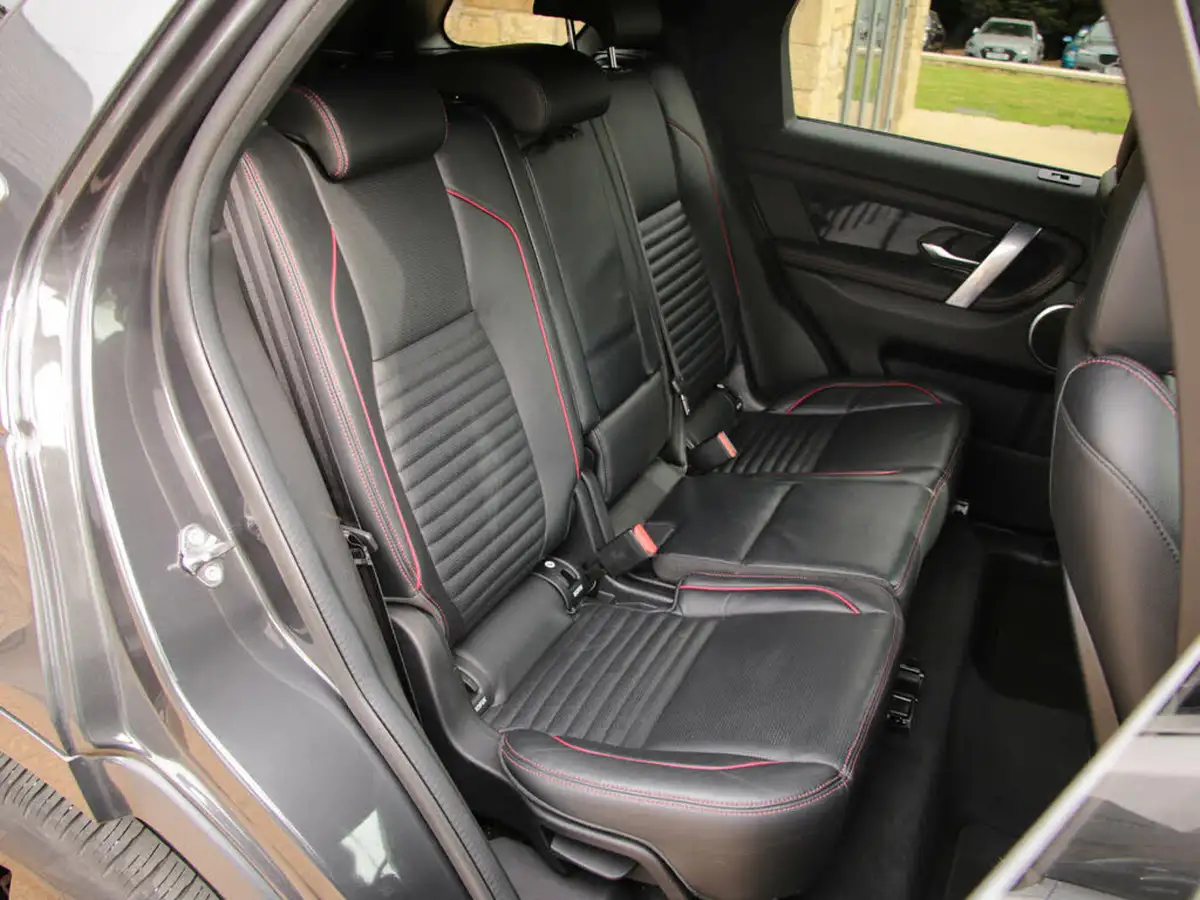2019-land-rover-discovery-sport-20-d180-r-dynamic-se-big-50