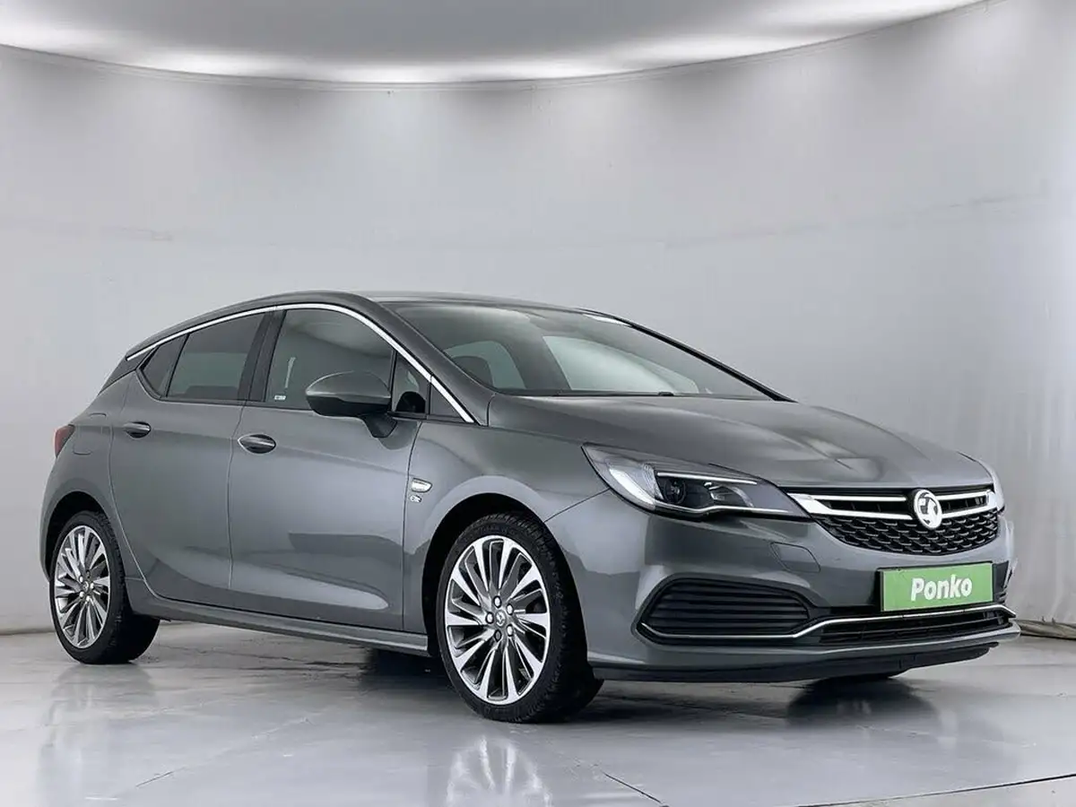 2017-vauxhall-astra-16cdti-biturbo-elite-nav-hatchback-big-0