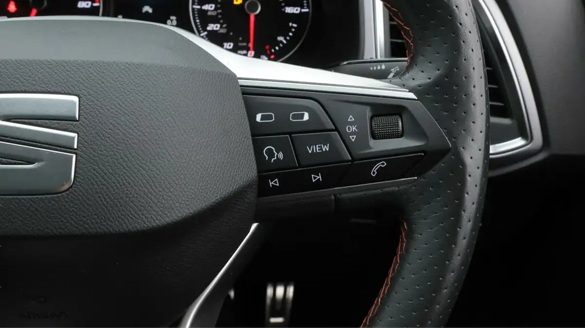 2021-seat-ateca-15-tsi-evo-fr-big-25