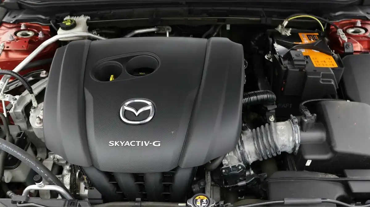2021-mazda-mazda3-20-gt-sport-122ps-hatchback-5d-big-18