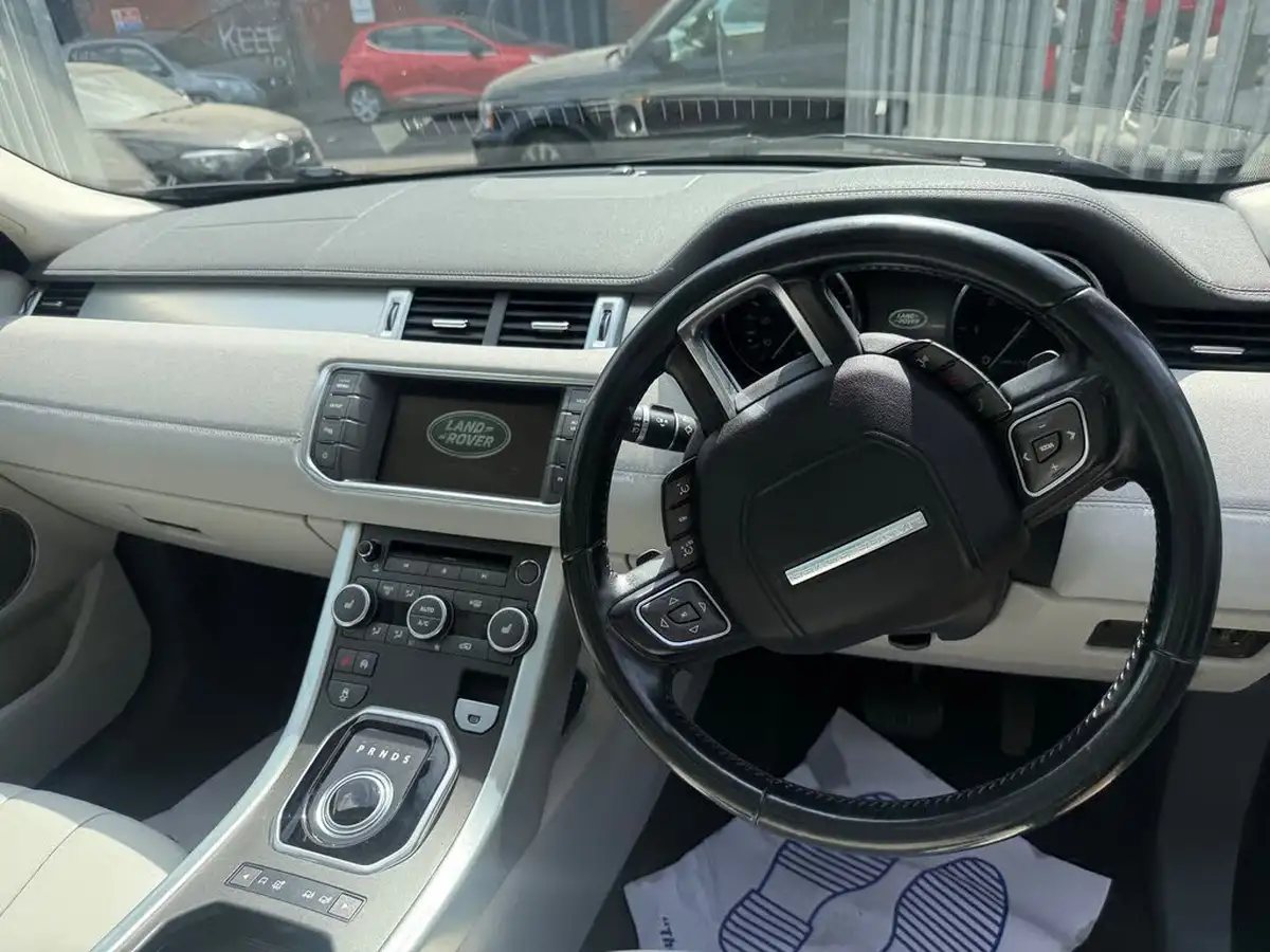 2014-land-rover-range-rover-evoque-22sd4-pure-auto-big-22