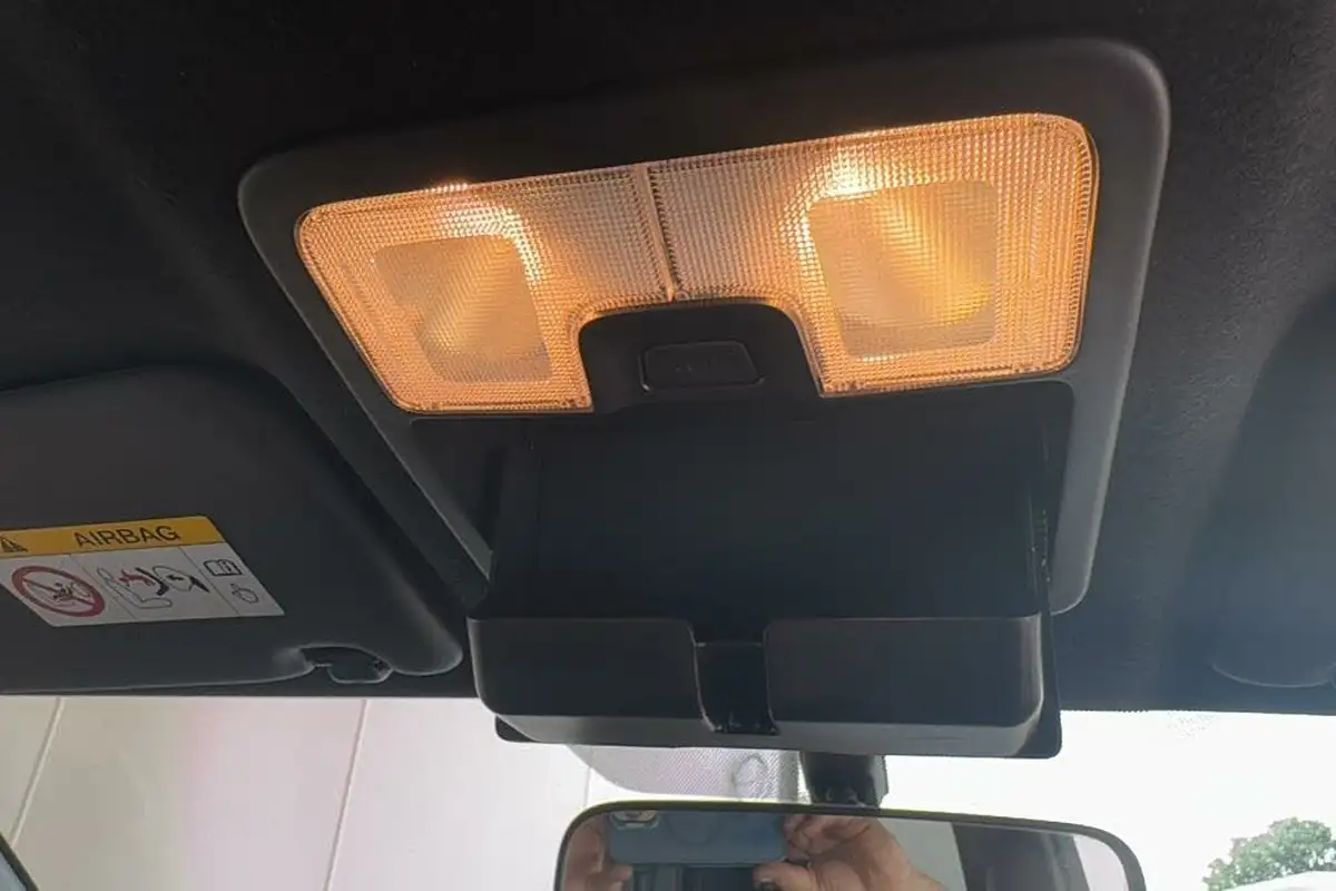 2020-isuzu-d-max-19td-blade-big-37