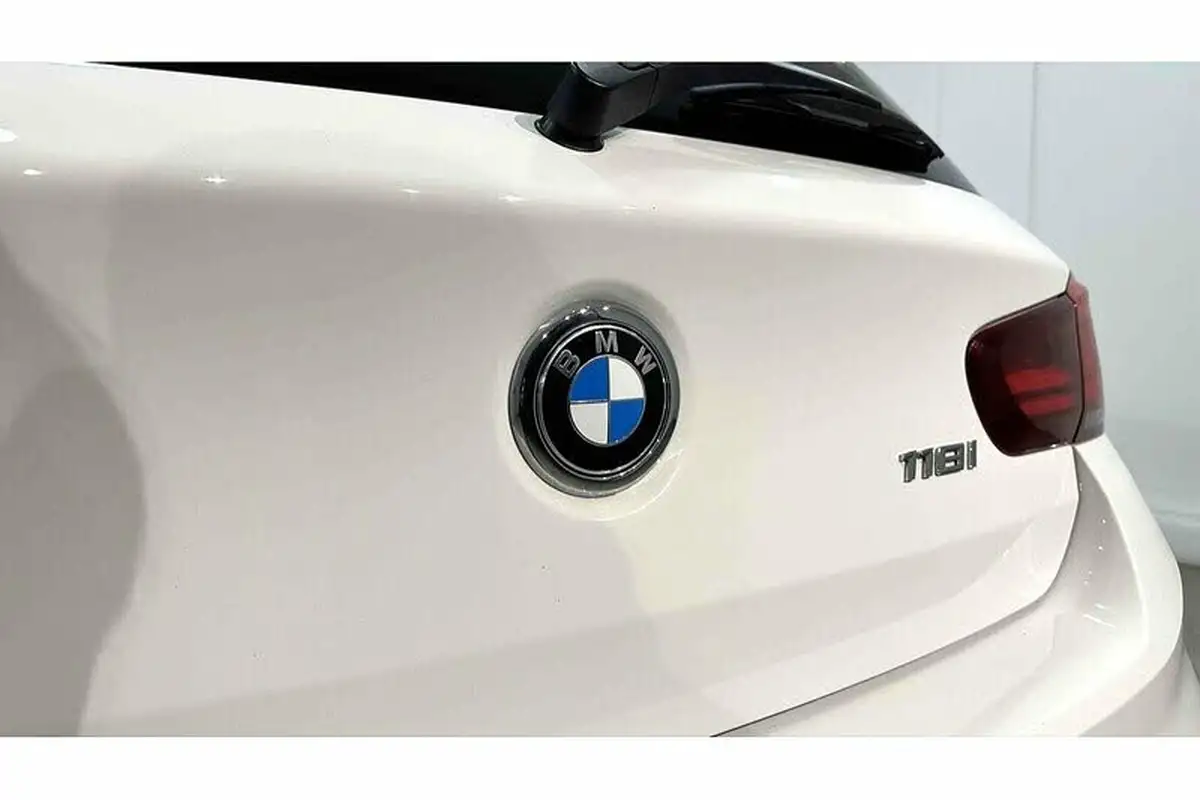 2019-bmw-1-series-15-118i-m-sport-shadow-edition-5d-auto-big-13