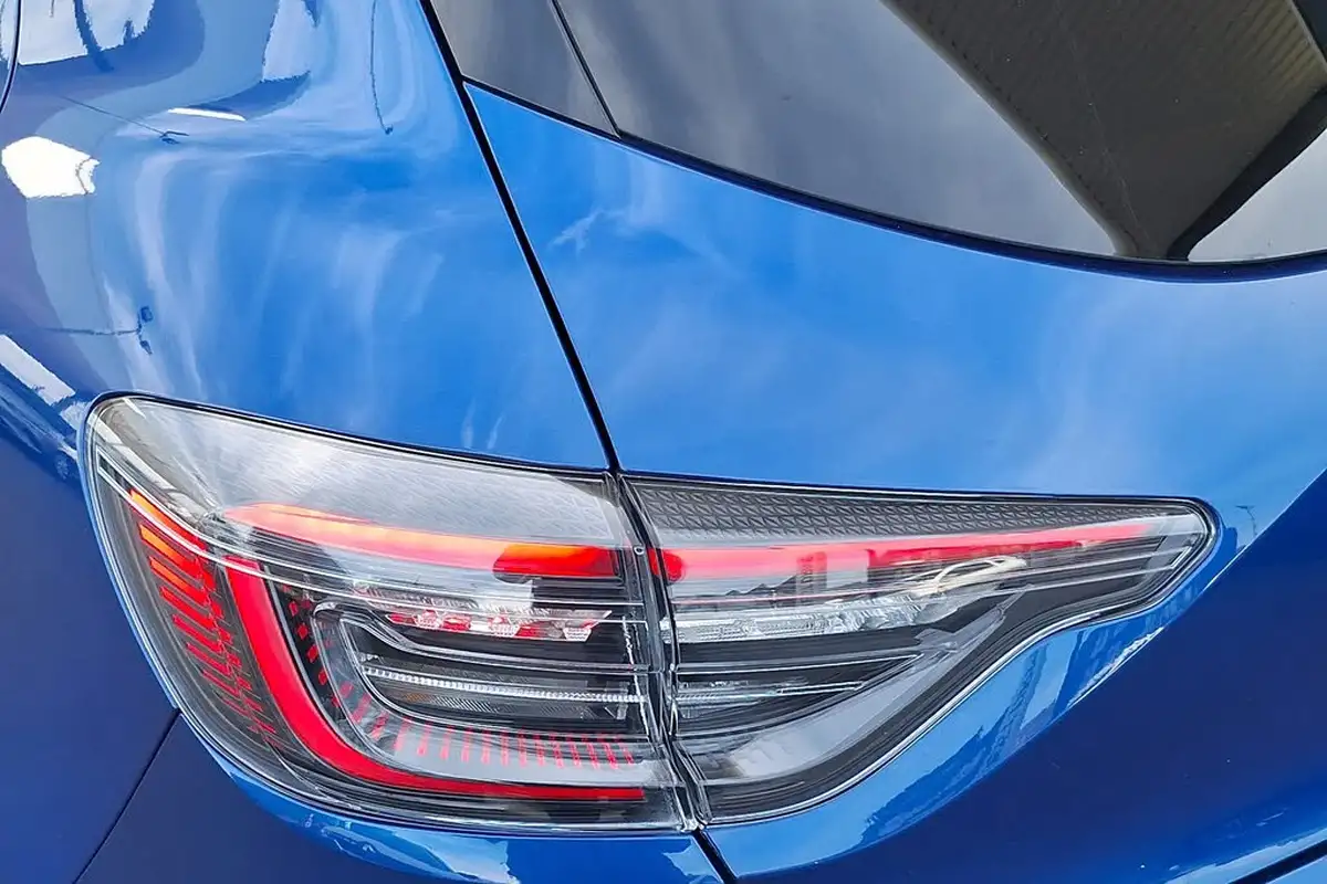 2024-renault-clio-16-techno-big-18