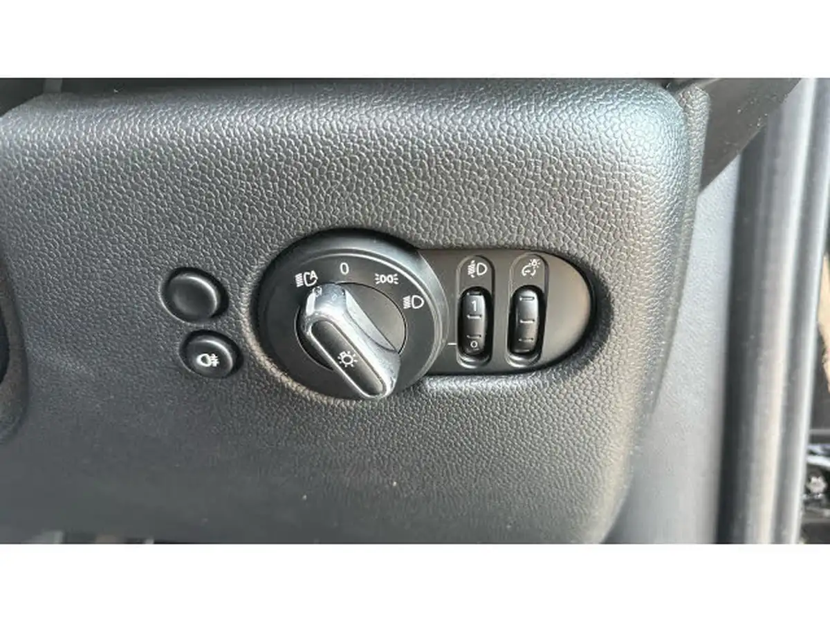 2021-mini-cooper-15-cooper-classic-hatchback-5d-auto-big-27