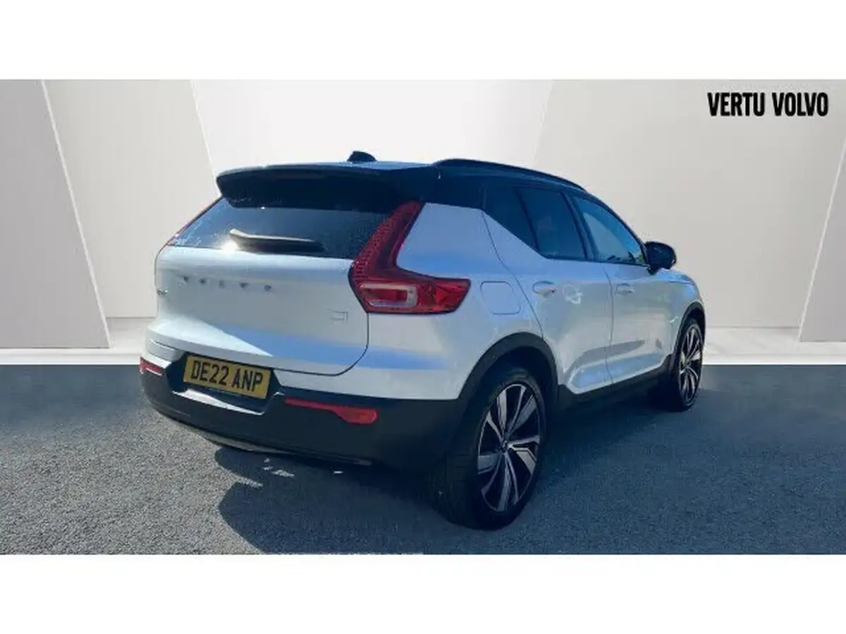 2022-volvo-xc40-15-t5-r-design-pro-big-6