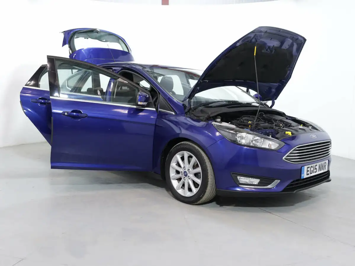 2015-ford-focus-15-titanium-hatchback-big-47
