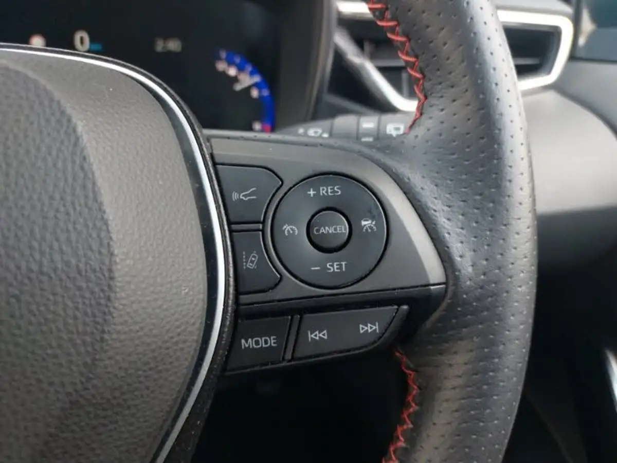 2023-toyota-corolla-18-vvt-i-gr-sport-138bhp-hatchback-big-17