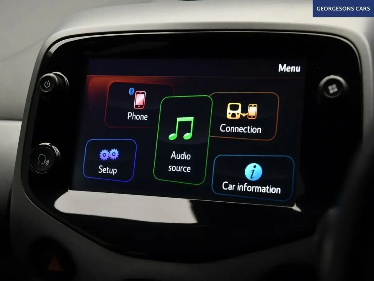2022-toyota-aygo-10-vvt-i-x-play-big-33