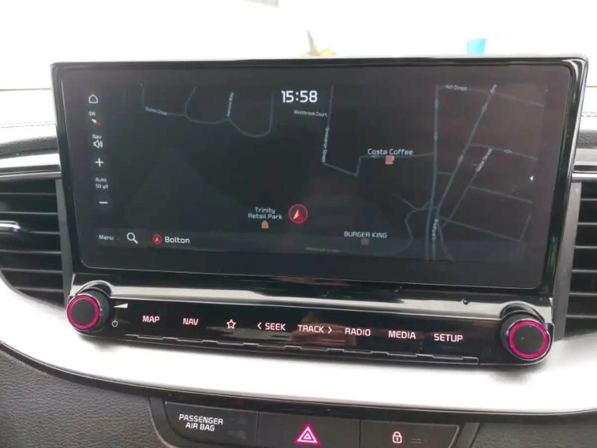 2022-kia-xceed-15-t-gdi-3-big-14