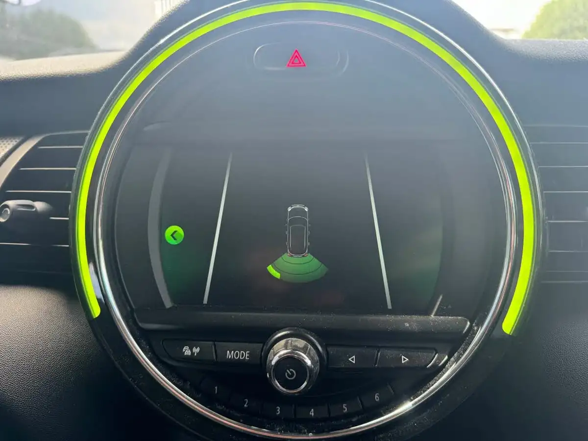 2019-mini-cooper-15-cooper-classic-hatchback-5d-big-26
