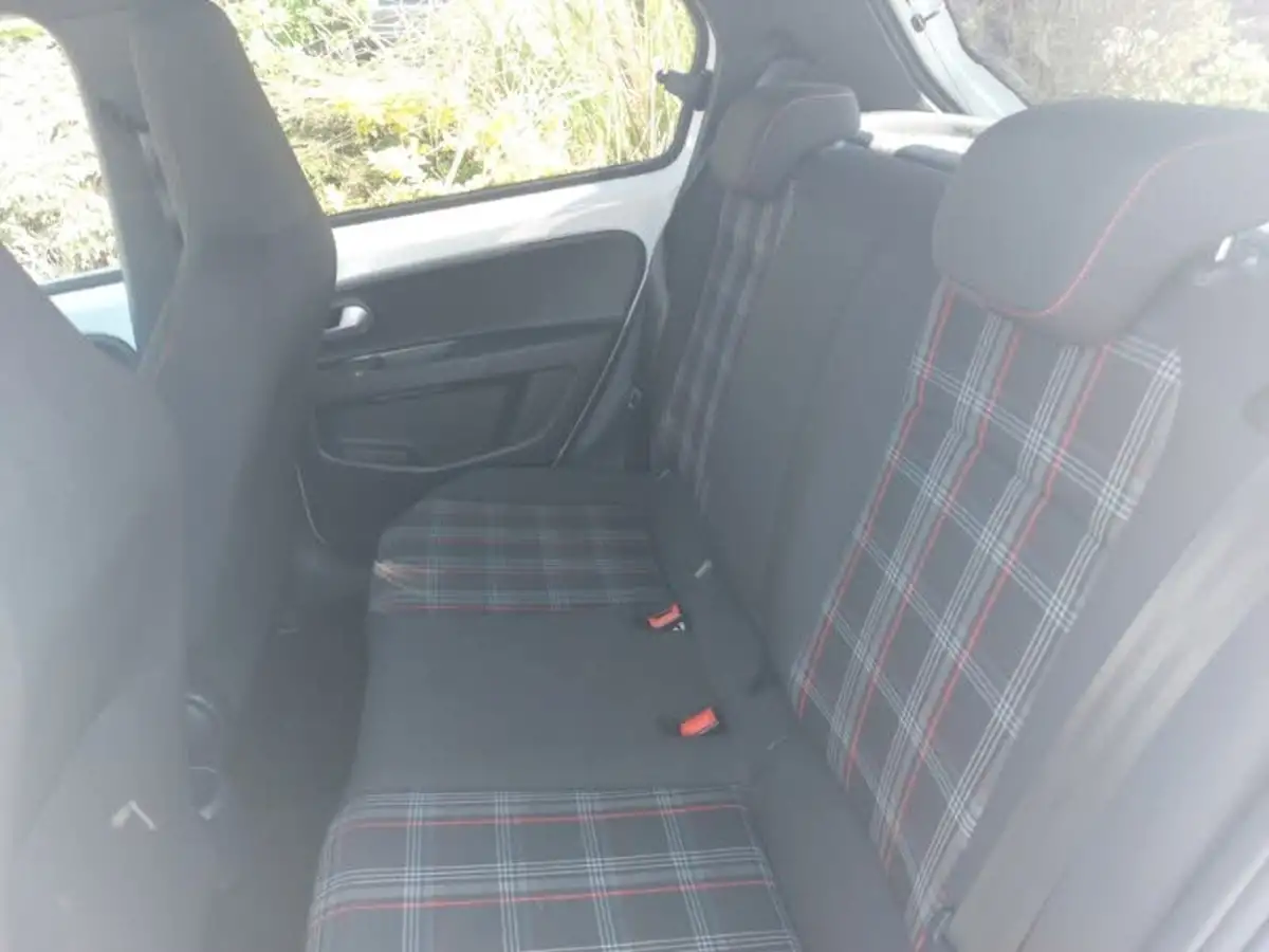 2019-volkswagen-up-10-gti-5d-big-5