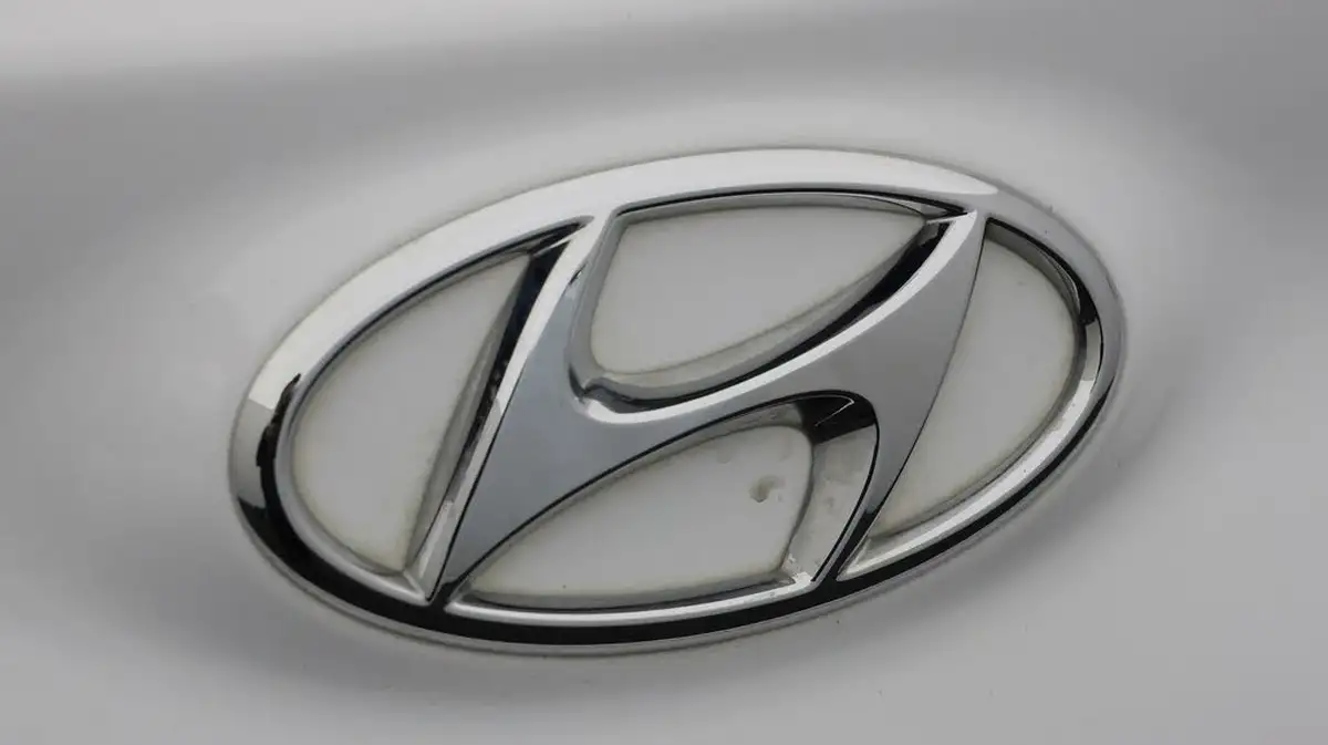 2022-hyundai-kona-e-premium-204ps-64kwh-7kw-obc-big-19