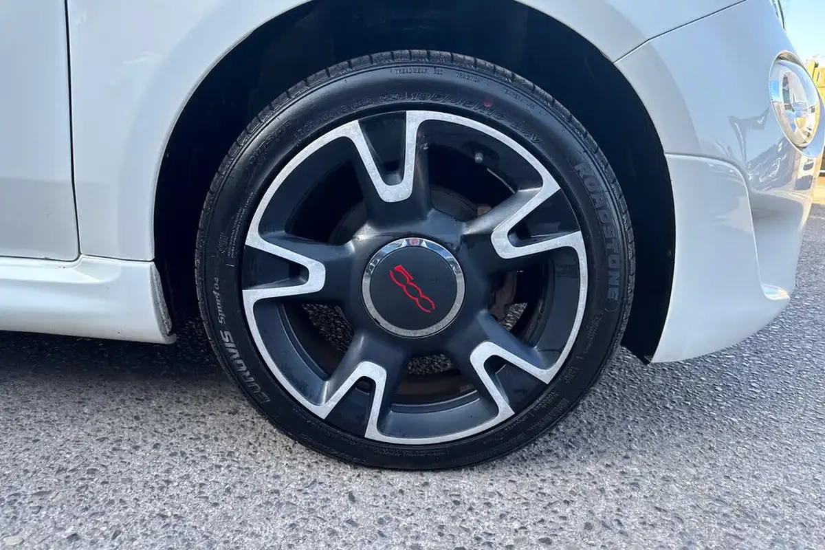 2017-fiat-500-12-s-big-39