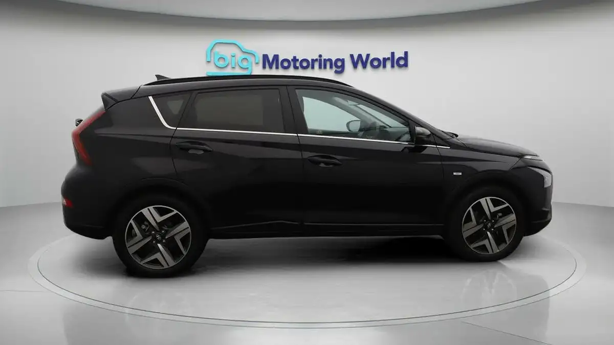 2024-hyundai-bayon-10-t-gdi-ultimate-100ps-48-volt-mhev-dct-big-8