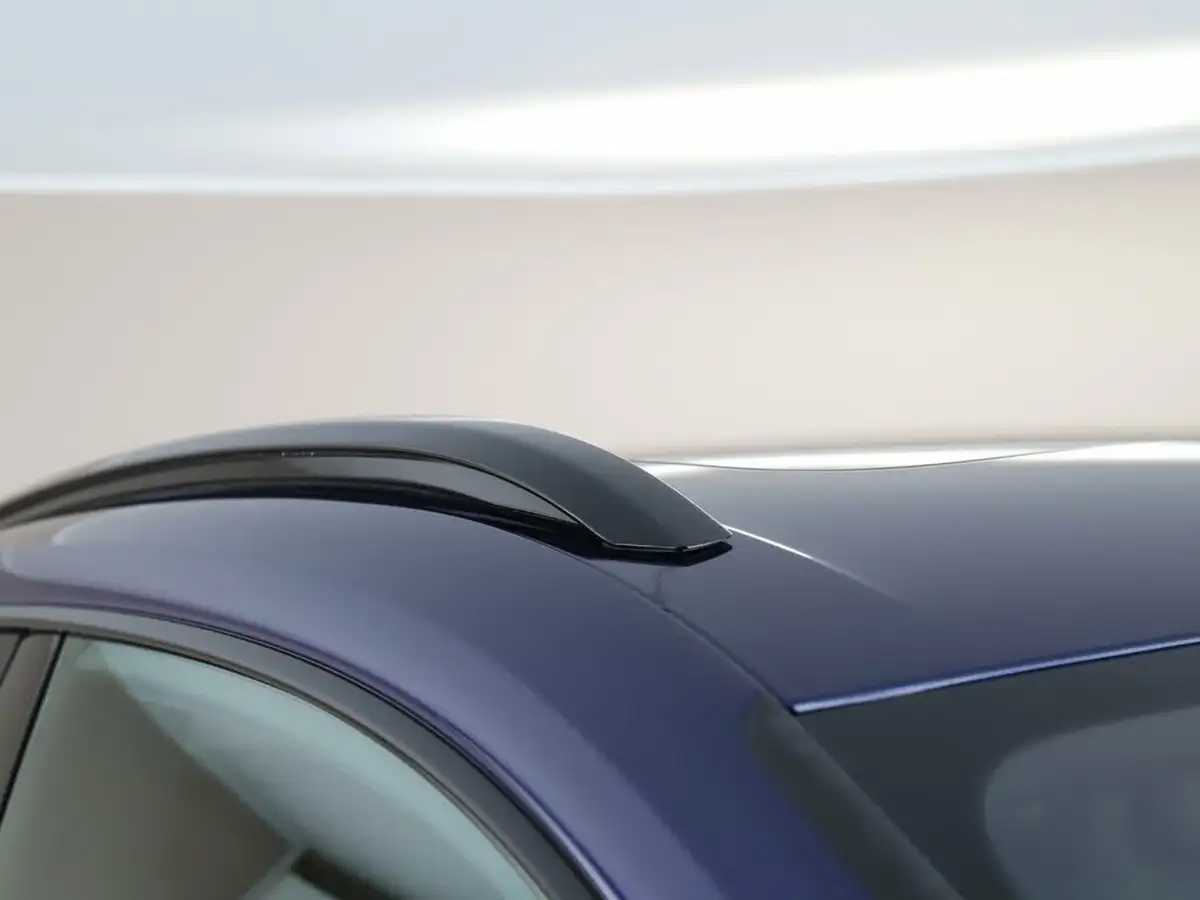 2025-porsche-macan-e-4-electric-big-50