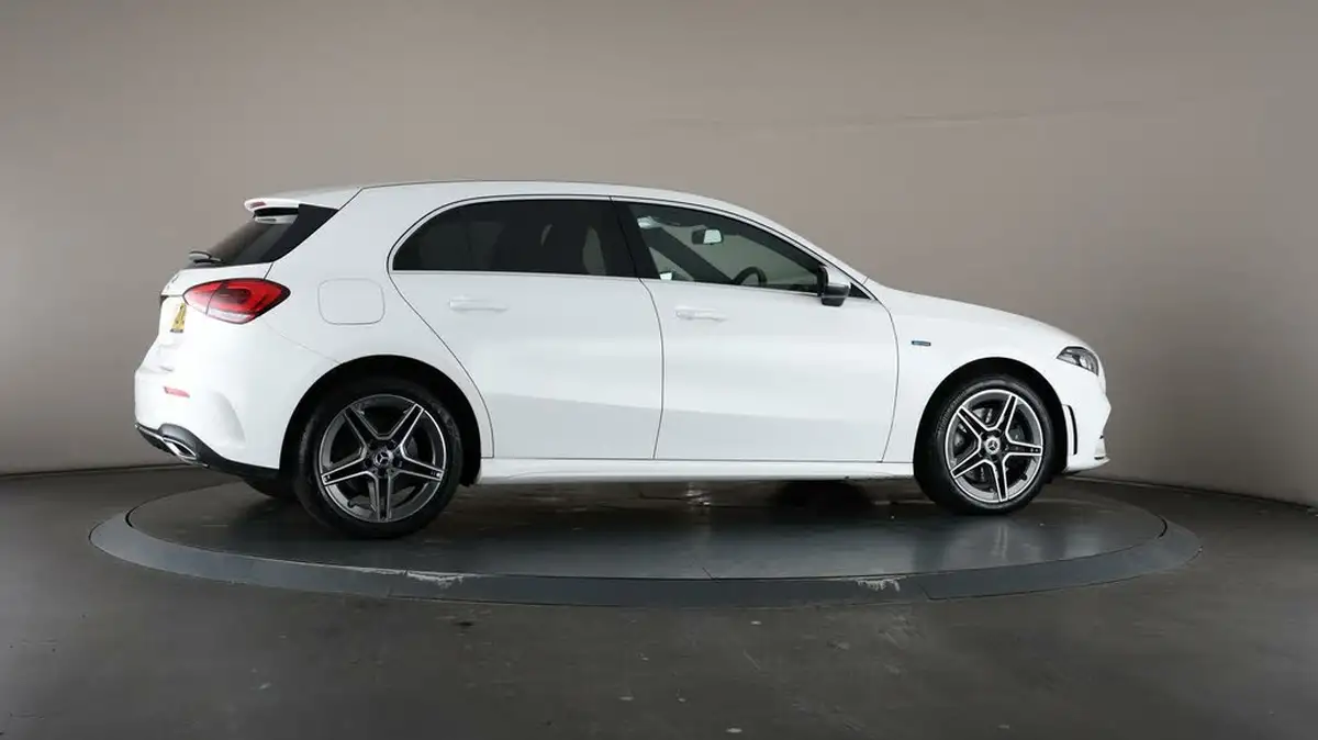 2021-mercedes-benz-a-class-13-a250e-amg-line-hatchback-5d-big-60