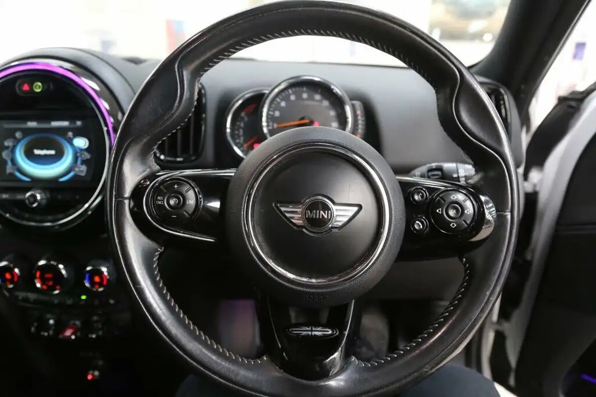 2017-mini-countryman-20td-cooper-d-ss-all4-big-37