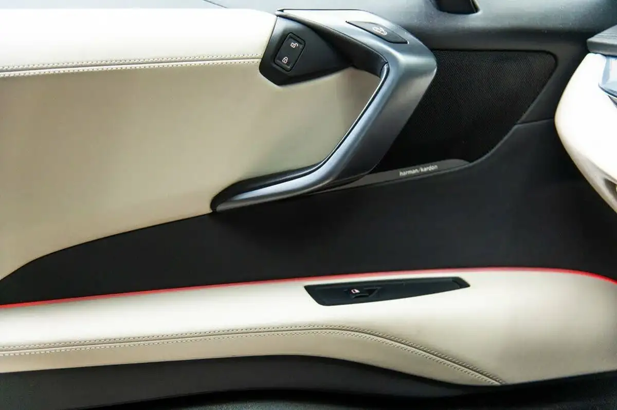2018-bmw-i8-15-362bhp-coupe-big-56
