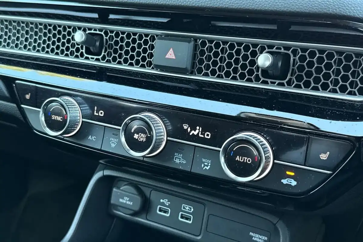 2022-honda-civic-20-i-mmd-elegance-big-19
