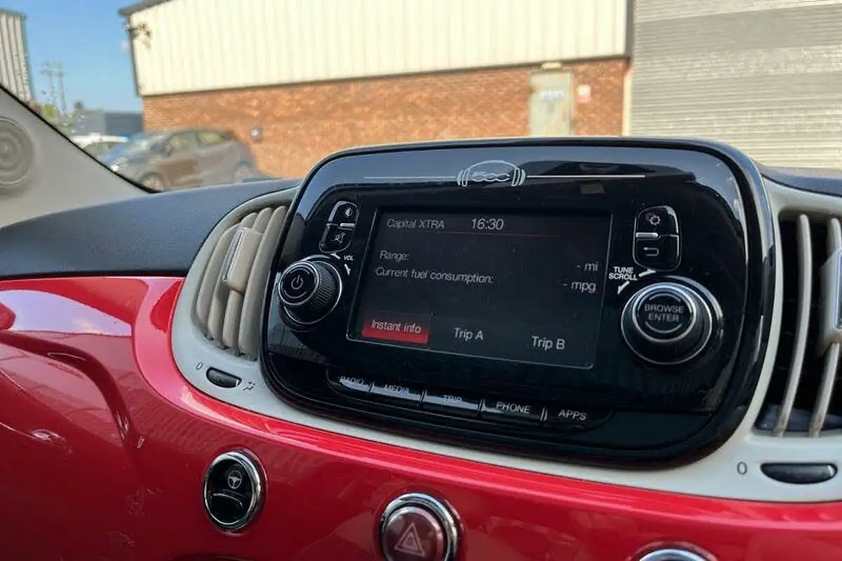 2018-fiat-500-12-lounge-big-29