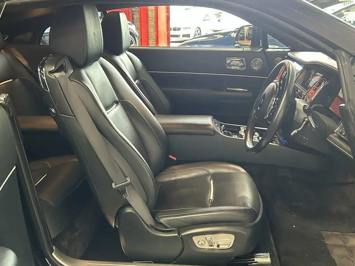 2018-rolls-royce-wraith-66-big-28
