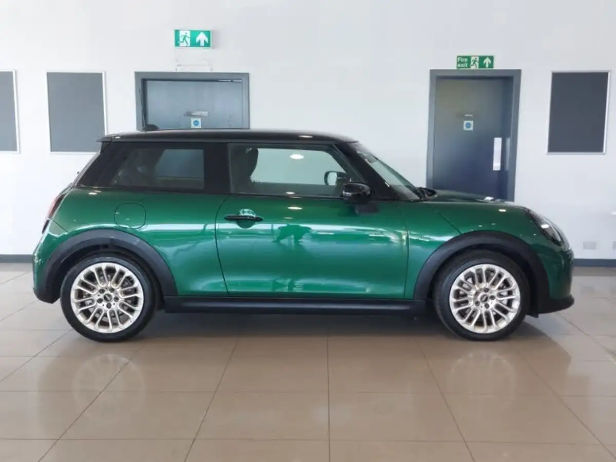 2024-mini-cooper-15-cooper-c-exclusive-3d-big-2