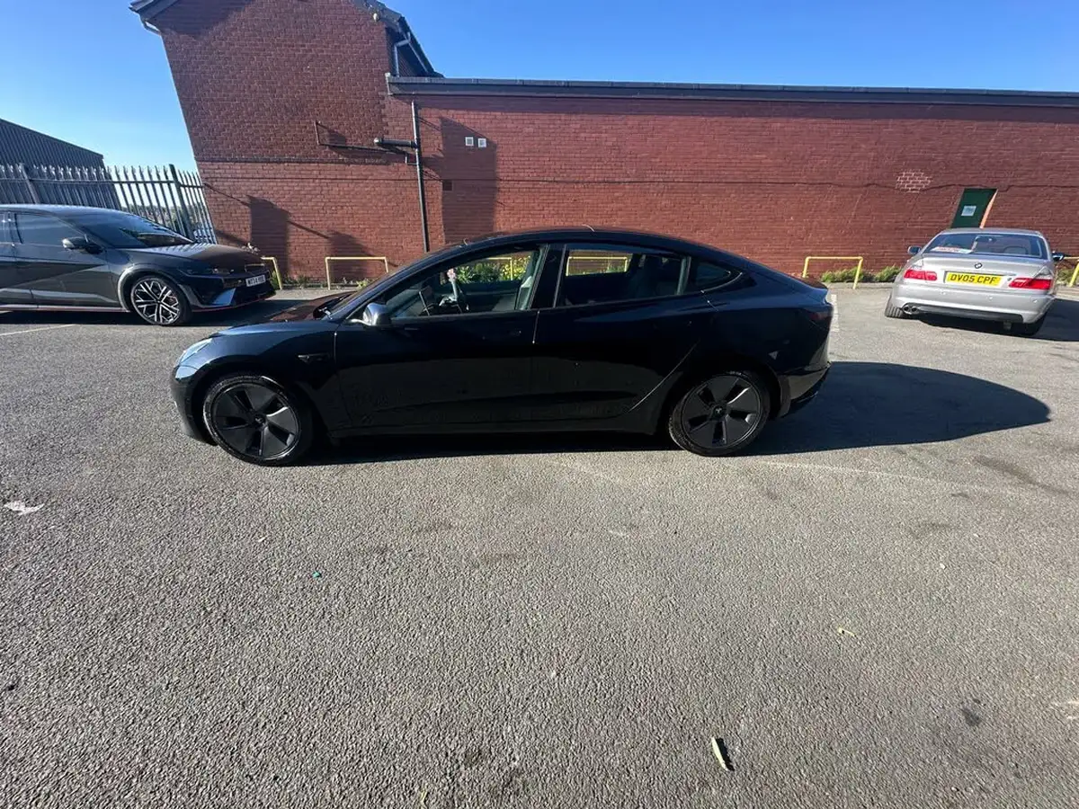2021-tesla-model-3-e-long-range-4x4-big-6