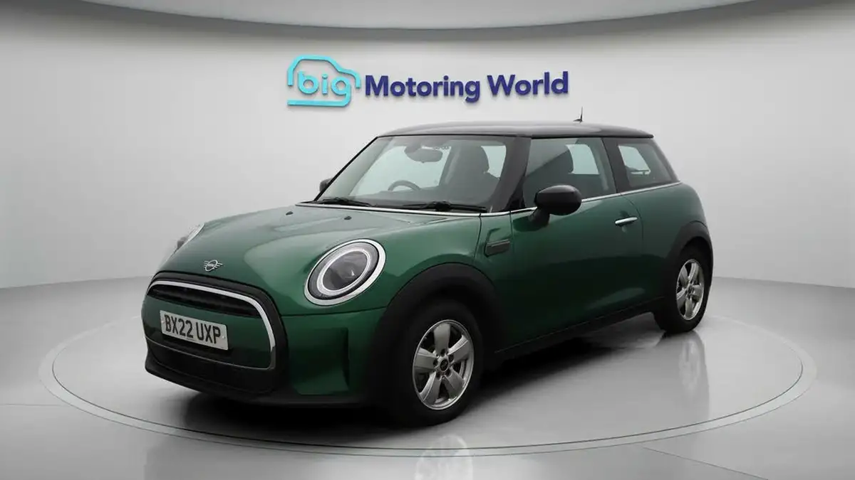 2022-mini-cooper-15-cooper-classic-hatchback-3d-auto-big-3