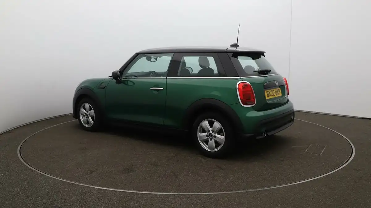 2022-mini-cooper-15-cooper-classic-hatchback-3d-auto-big-31