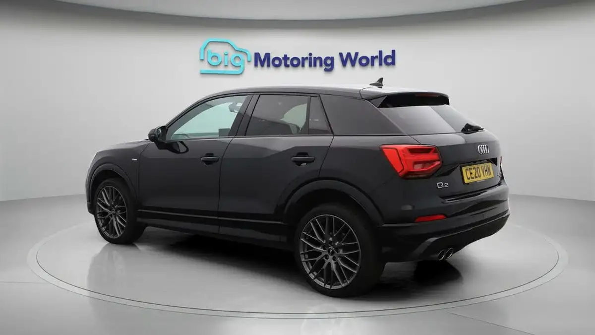 2020-audi-q2-20-40-tfsi-black-edition-big-5
