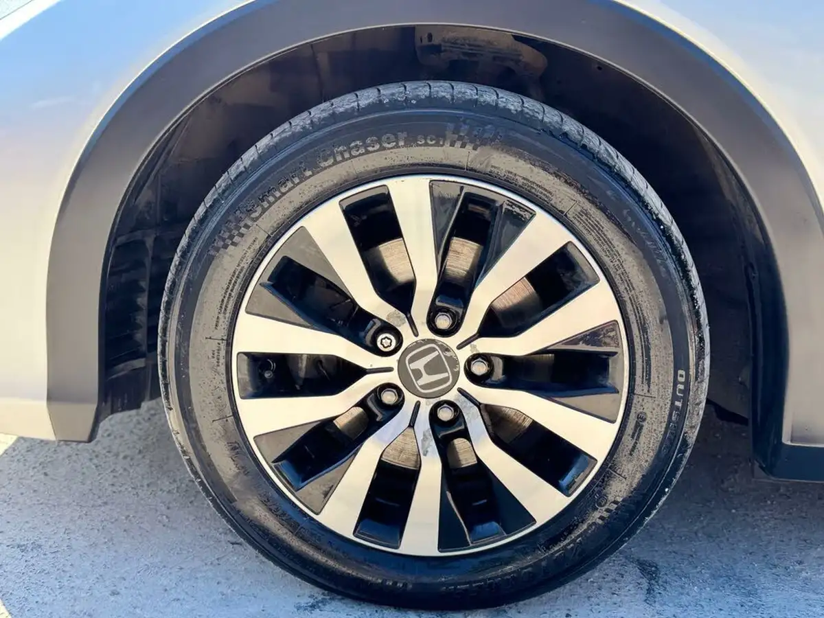 2014-honda-civic-16td-se-plus-hatchback-big-43