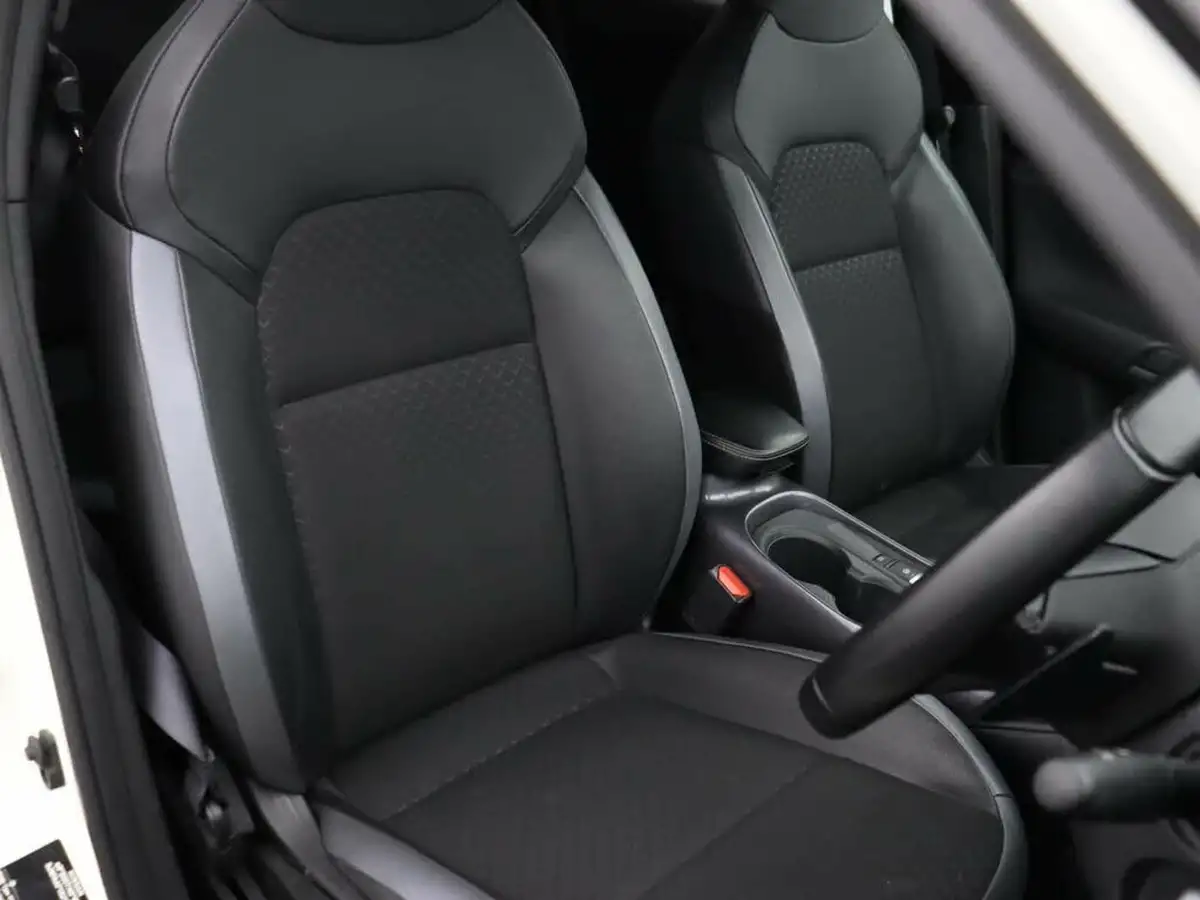 2023-nissan-juke-10-dig-t-n-connecta-dct-big-8