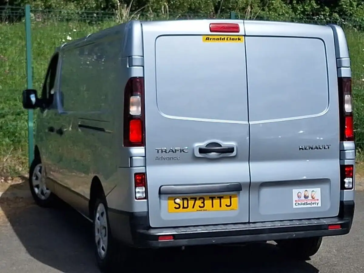 2023-renault-trafic-20dci-ll30-130-advance-eu6d-panel-big-1